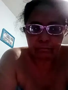 Snapshot of sexymomsn chatting on 21, 5, 2026 sexymomsn online show from 21, 5, 2026