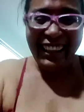 Snapshot of sexymomsn chatting on 29, 5, 2026 sexymomsn online show from 29, 5, 2026