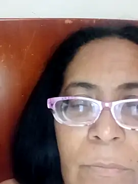 Snapshot of sexymomsn chatting on 8, 6, 2026 sexymomsn online show from 8, 6, 2026