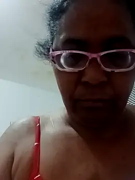Snapshot of sexymomsn chatting on 22, 6, 2026 sexymomsn online show from 22, 6, 2026