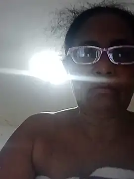 Snapshot of sexymomsn chatting on 28, 7, 2026 sexymomsn online show from 28, 7, 2026