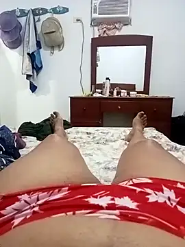 Snapshot of sexymomsn chatting on 4, 8, 2026 sexymomsn online show from 4, 8, 2026
