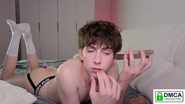 Finn Belle online show from 28, 4, 2026