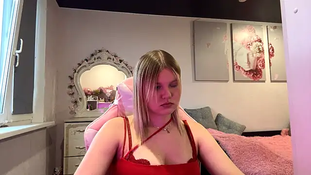 SweettAnny online show from 15, 6, 2026