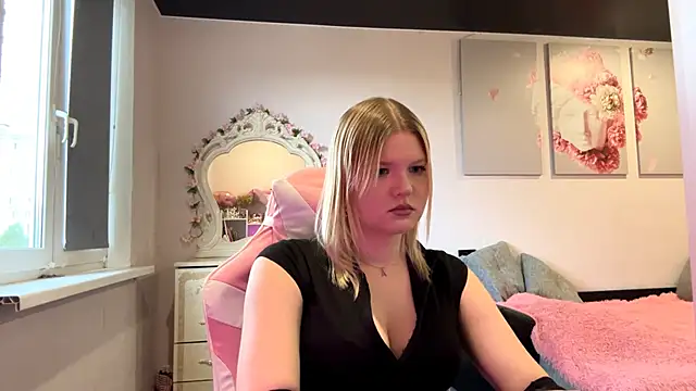 SweettAnny online show from 19, 6, 2026