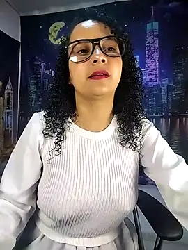 Snapshot of Sofia_Alane chatting on 4, 4, 2026 Sofia Alane online show from 4, 4, 2026