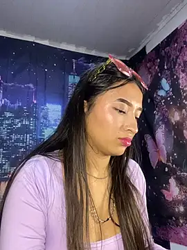 Itze Mua online show from 28, 3, 2026