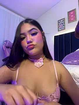 dollsweety19 online show from 17, 7, 2026