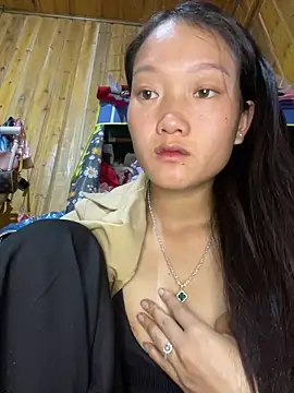 Snapshot of Jolinie chatting on 19, 4, 2026 Jolinie online show from 19, 4, 2026