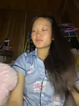 Snapshot of Jolinie chatting on 28, 4, 2026 Jolinie online show from 28, 4, 2026