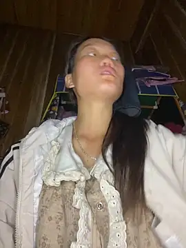 Snapshot of Jolinie chatting on 1, 5, 2026 Jolinie online show from 1, 5, 2026