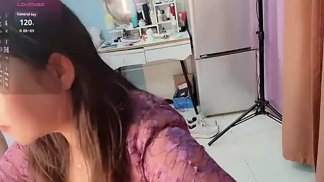 Snapshot of zhenzhen_bb chatting on 5, 4, 2026 zhenzhen bb online show from 5, 4, 2026