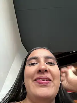 Snapshot of HaileyBiieber chatting on 2, 4, 2026 HaileyBiieber online show from 2, 4, 2026