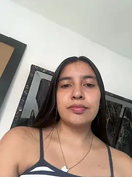 Snapshot of HaileyBiieber chatting on 4, 4, 2026 HaileyBiieber online show from 4, 4, 2026