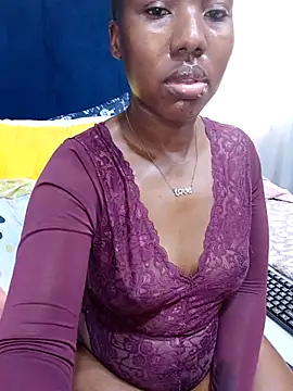 Snapshot of Candylips22 chatting on 10, 7, 2026 Candylips22 online show from 10, 7, 2026