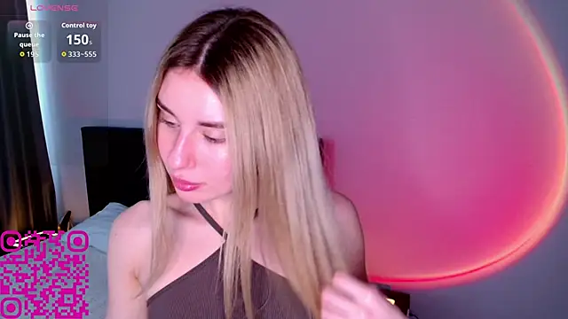 Snapshot of LulyDOLL chatting on 26, 4, 2026 LulyDOLL online show from 26, 4, 2026