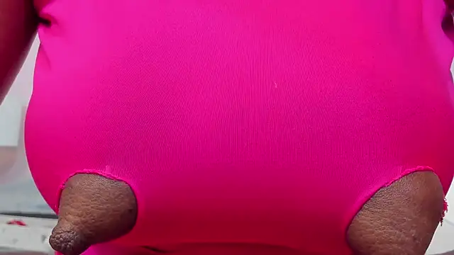Snapshot of zara_lopez chatting on 28, 2, 2025 zara lopez online show from 28, 2, 2025