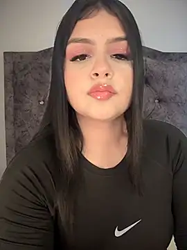 kloe sexxys online show from 6, 4, 2026