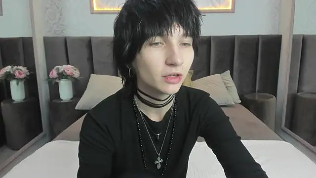 Snapshot of AdonBev chatting on 18, 6, 2026 AdonBev online show from 18, 6, 2026