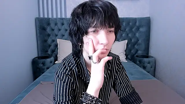 Snapshot of AdonBev chatting on 19, 6, 2026 AdonBev online show from 19, 6, 2026
