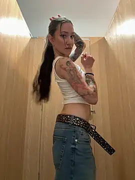 Snapshot of SaintSquirt chatting on 17, 6, 2026 SaintSquirt online show from 17, 6, 2026
