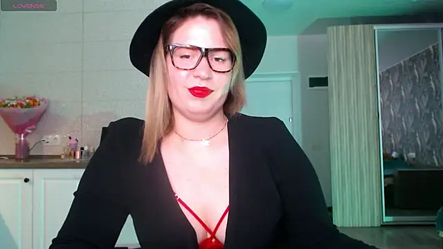 Snapshot of vip_sweetnes chatting on 9, 7, 2026 vip sweetnes online show from 9, 7, 2026
