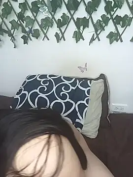 Snapshot of lizeth_wong chatting on 14, 6, 2026 lizeth wong online show from 14, 6, 2026