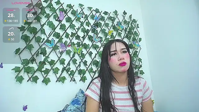 Snapshot of lizeth_wong chatting on 23, 6, 2026 lizeth wong online show from 23, 6, 2026