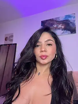 Snapshot of Kathlopez chatting on 8, 5, 2026 Kathlopez online show from 8, 5, 2026