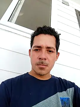 Gabriel leon33 online show from 10, 5, 2026