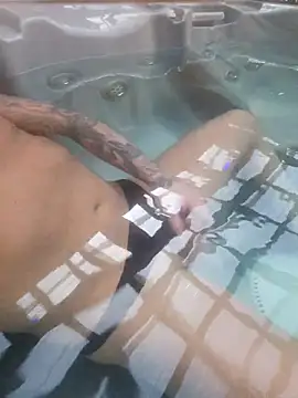 Snapshot of Cutecamboy4you chatting on 12, 4, 2026 Cutecamboy4you online show from 12, 4, 2026