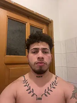 Snapshot of Darwinhot13 chatting on 25, 3, 2026 Darwinhot13 online show from 25, 3, 2026