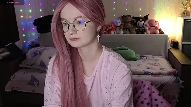 Snapshot of JulietFisher chatting on 28, 3, 2026 JulietFisher online show from 28, 3, 2026