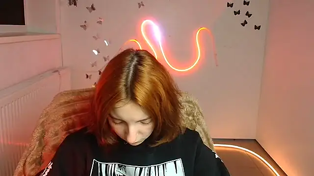 Butterfly Milly online show from 28, 4, 2026