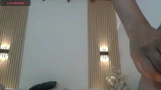 IslaScott online show from 8, 5, 2026