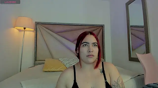 Snapshot of AfroditaVega_ chatting on 4, 4, 2026 AfroditaVega online show from 4, 4, 2026