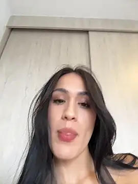 SerenaFox  online show from 30, 4, 2026