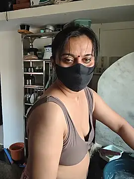 HeartlessGirl online show from 20, 6, 2026