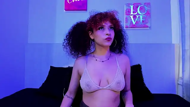 Snapshot of Naomi_Doll_ chatting on 16, 4, 2026 Naomi Doll online show from 16, 4, 2026