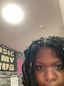 Snapshot of Nyla_xox chatting on 19, 4, 2026 Nyla xox online show from 19, 4, 2026