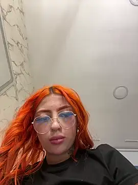 Snapshot of Magic_liah chatting on 16, 4, 2026 Magic liah online show from 16, 4, 2026