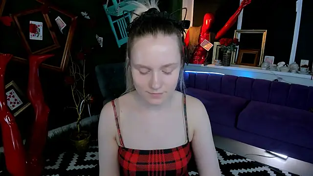 SherriButlers online show from 11, 5, 2026