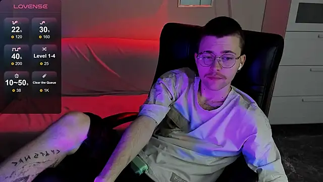 Snapshot of Thomas_Norton chatting on 17, 4, 2026 Thomas Norton online show from 17, 4, 2026