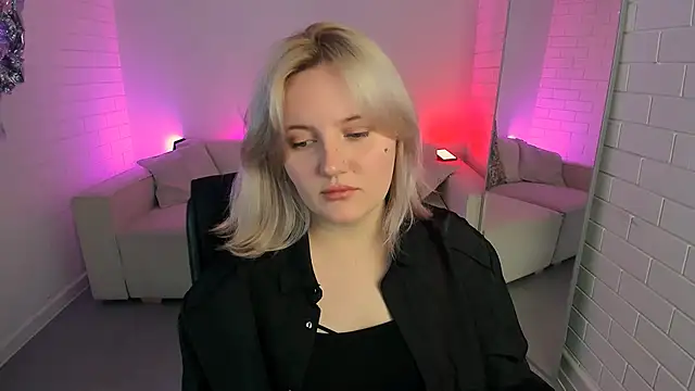 KathyBriggs online show from 22, 4, 2026