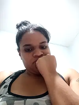 Snapshot of sexybronwgirl chatting on 1, 4, 2026 sexybronwgirl online show from 1, 4, 2026