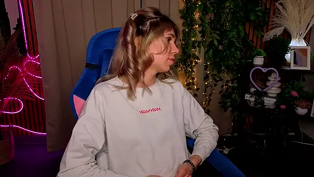 Snapshot of DebbieCobb chatting on 28, 3, 2026 DebbieCobb online show from 28, 3, 2026