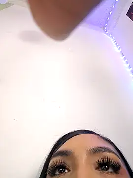 yvonne 1998 online show from 25, 3, 2026