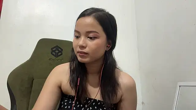 Snapshot of ChristenaShogren chatting on 2, 4, 2026 ChristenaShogren online show from 2, 4, 2026