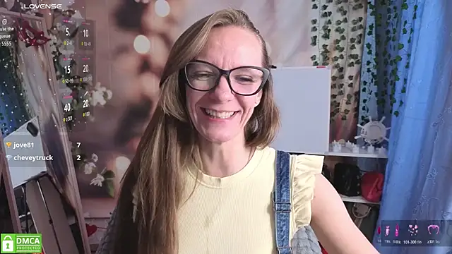 Snapshot of jesica_mooonn chatting on 24, 4, 2026 jesica mooonn online show from 24, 4, 2026