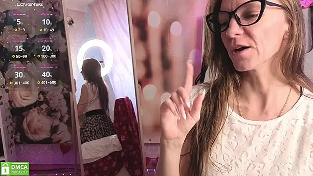 Snapshot of jesica_mooonn chatting on 18, 5, 2026 jesica mooonn online show from 18, 5, 2026